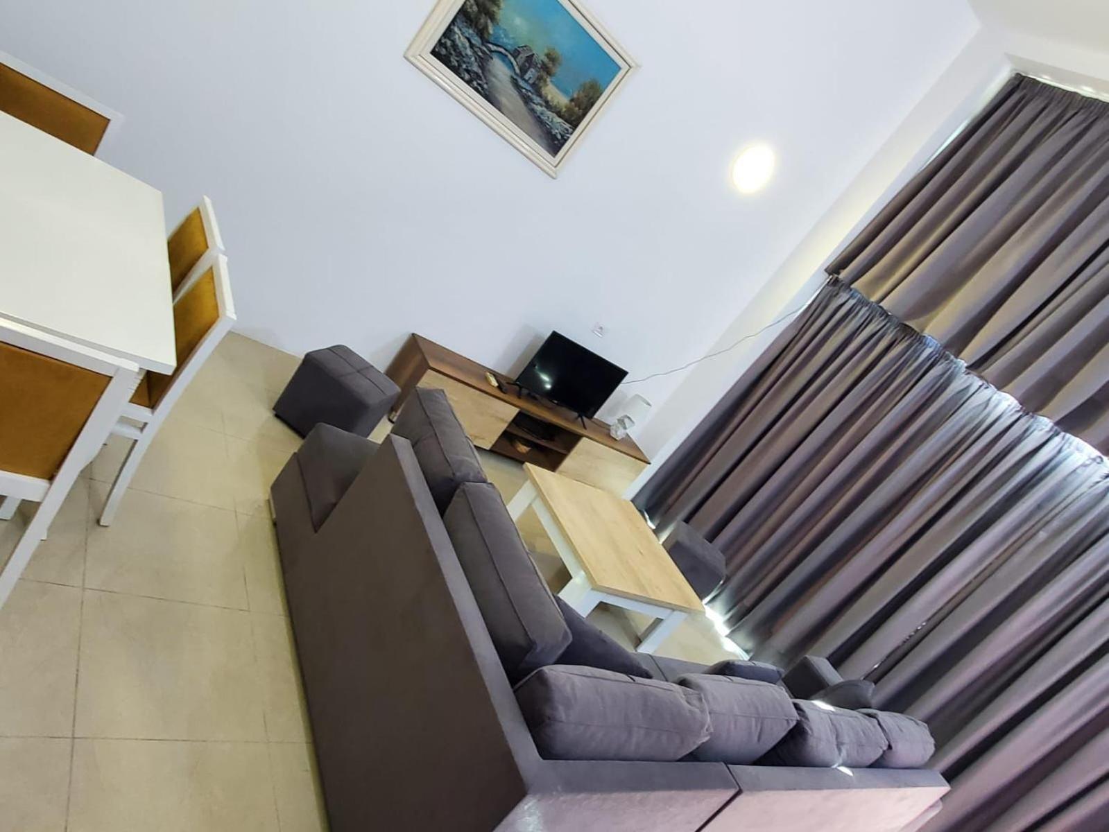 ساراندا Summer Gate Apartment المظهر الخارجي الصورة