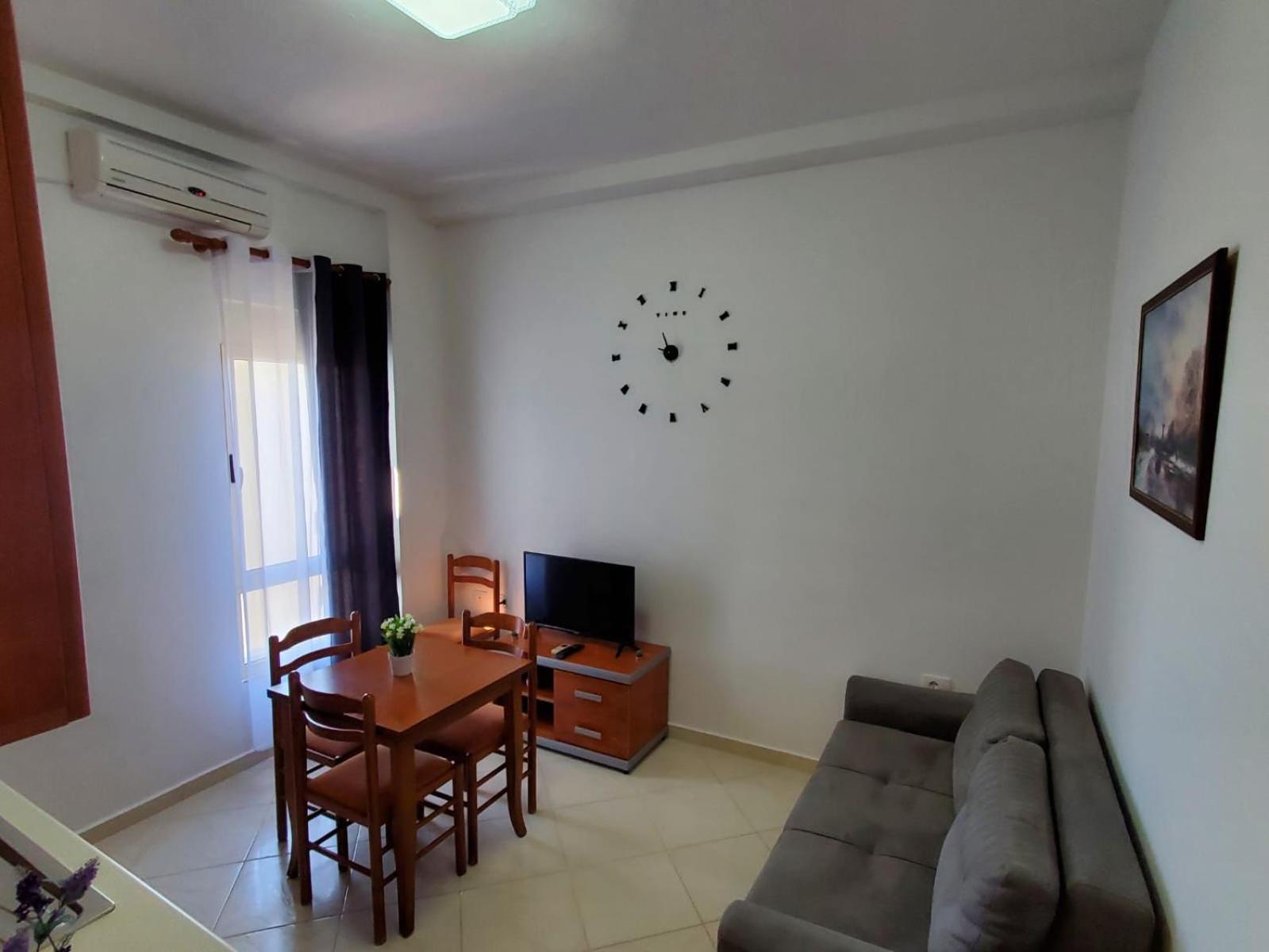 ساراندا Summer Gate Apartment المظهر الخارجي الصورة
